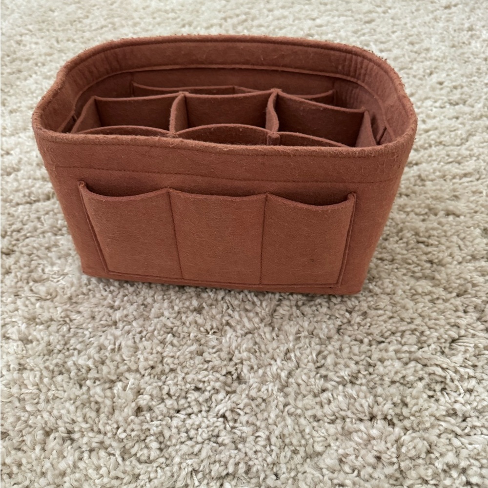 Purse / tote felt bag shaper